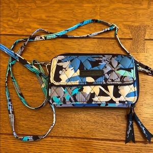 VERA BRADLEY OVER SHOULDER PURSE/WALLET